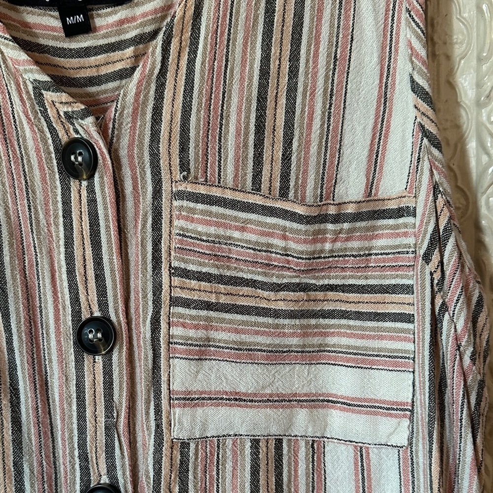 LILY MORGAN | Linen Striped Sleeveless Top with Pocket and Button Down - Picture 4 of 11